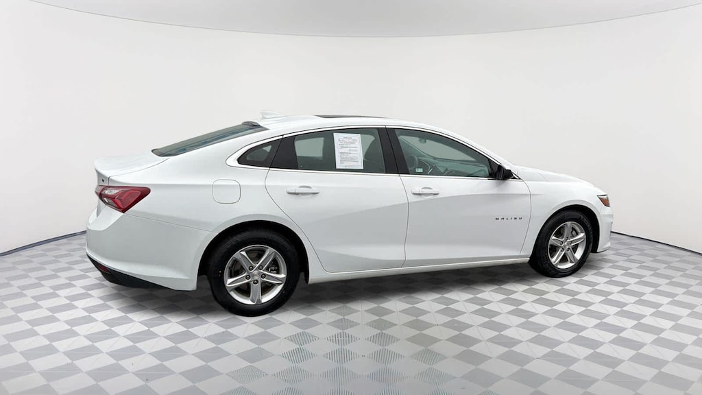 Certified 2022 Chevrolet Malibu LT Car
