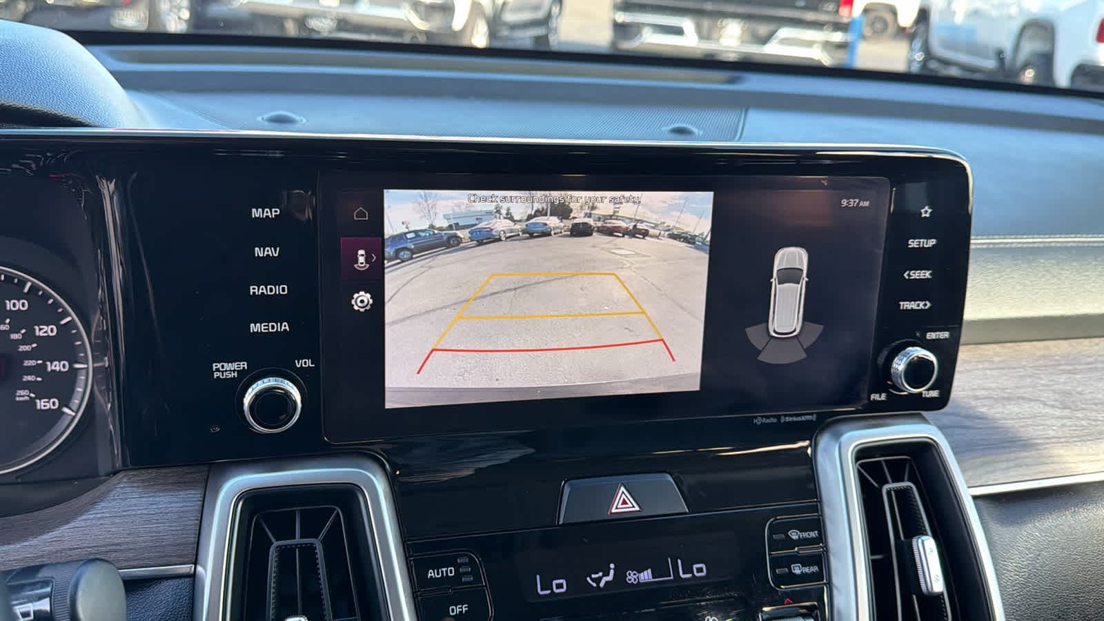 Thumbnail: 2022 Kia Sorento - 16