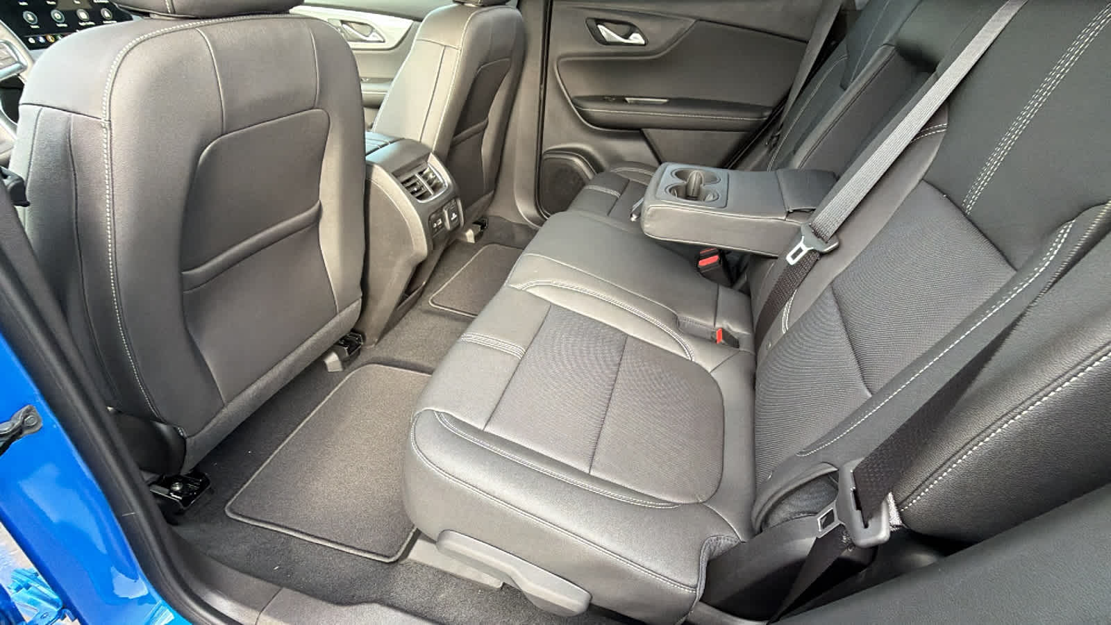 Thumbnail: 2025 Chevrolet Blazer - 24