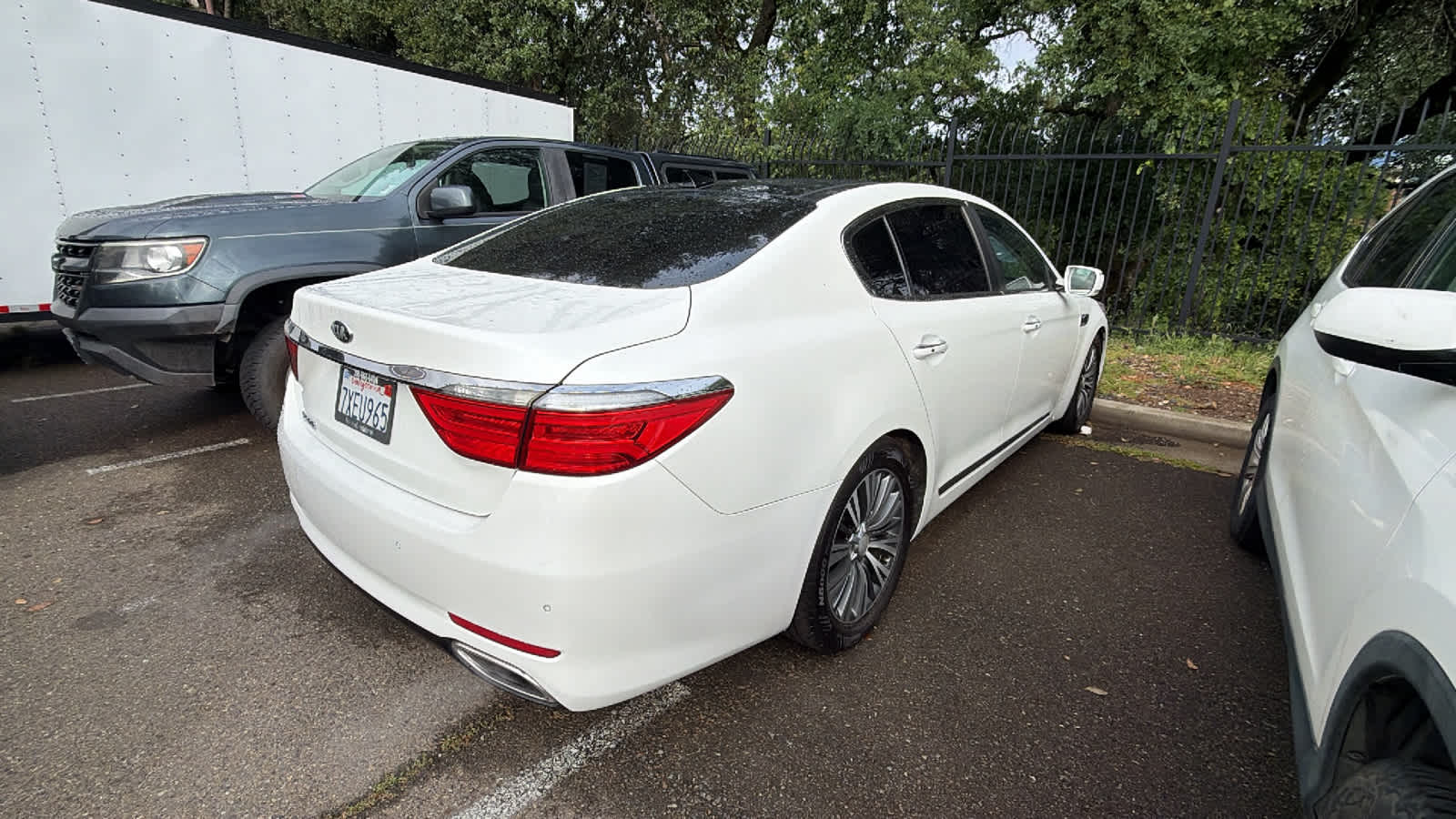 Thumbnail: 2016 Kia K900 - 5