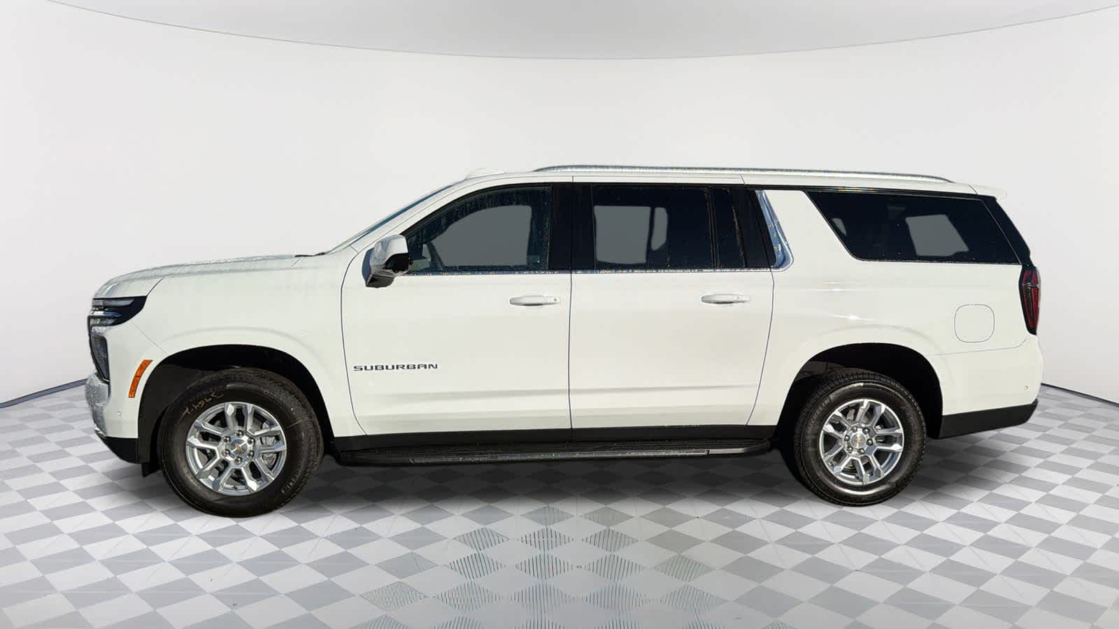 Thumbnail: 2026 Chevrolet Suburban - 8