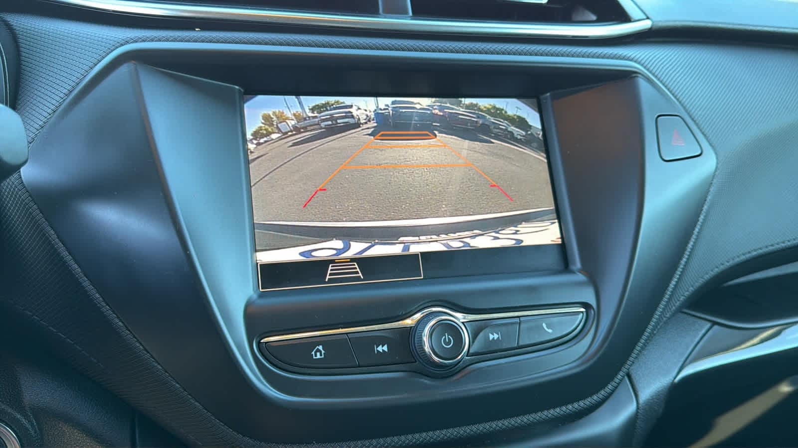 Thumbnail: 2023 Chevrolet TrailBlazer - 16