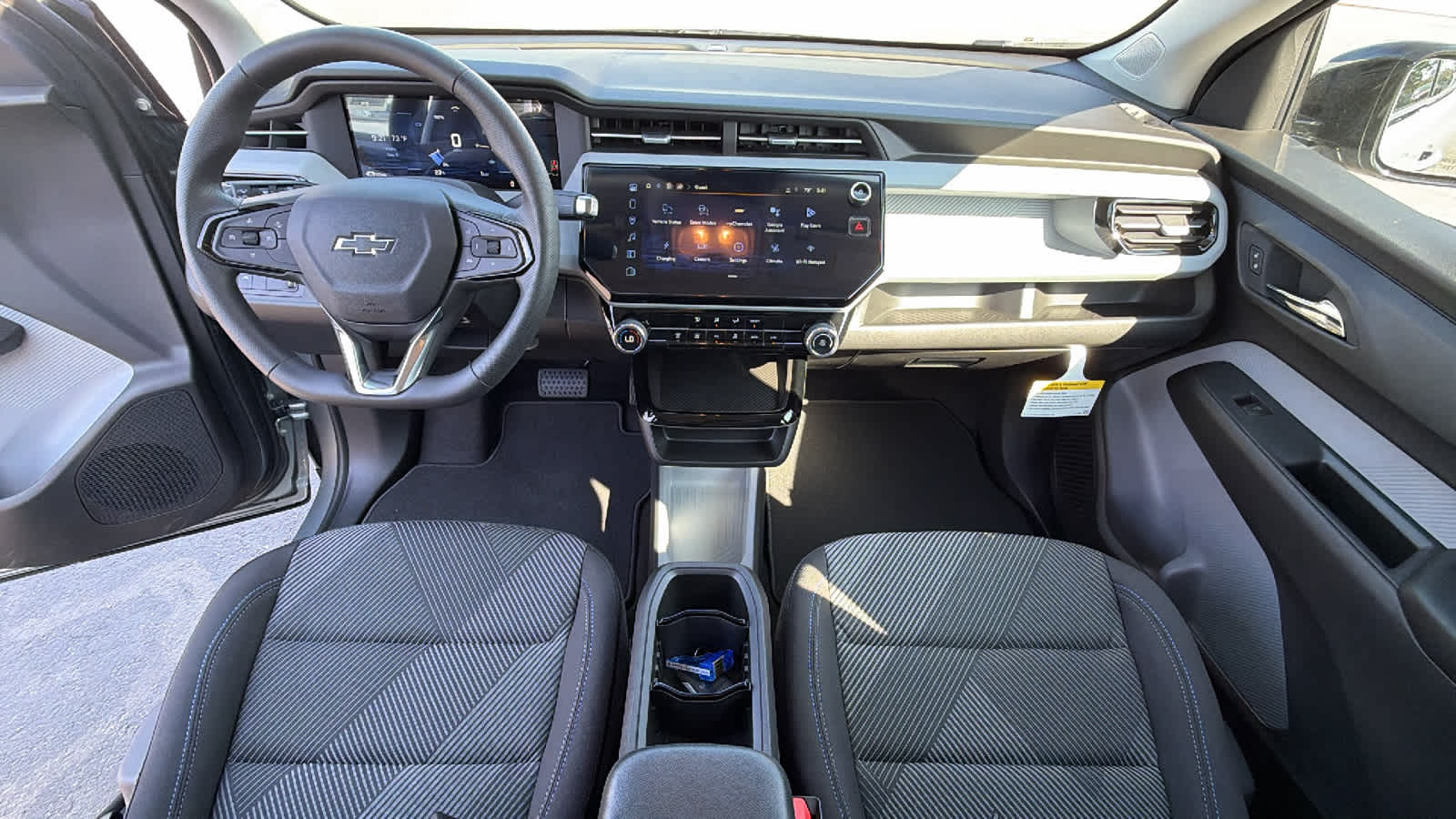 Thumbnail: 2027 Chevrolet Bolt EV - 26