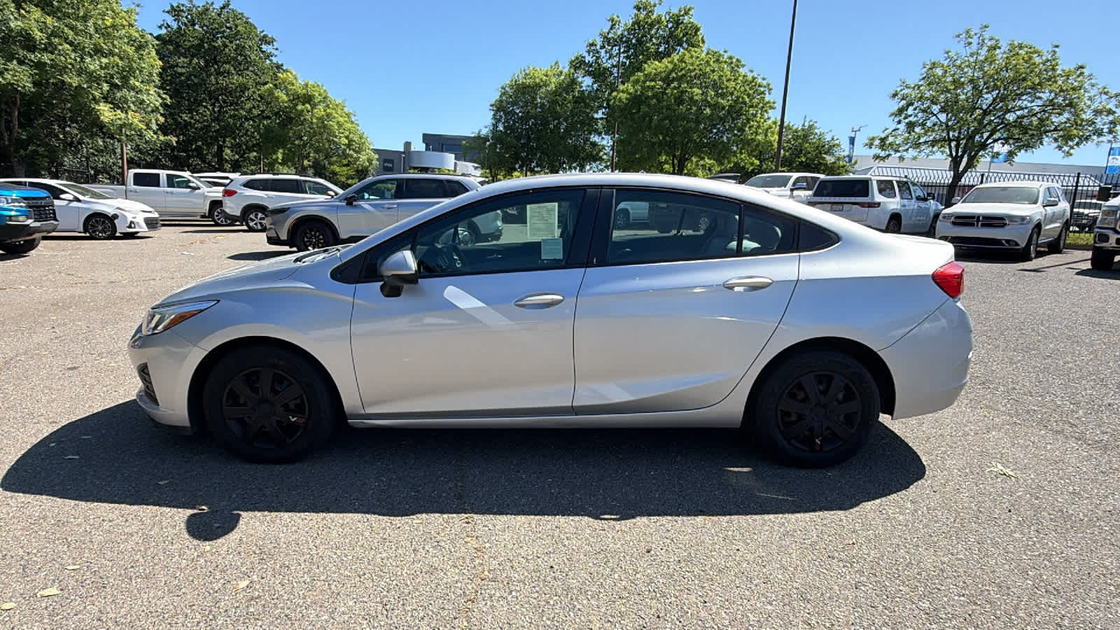 Thumbnail: 2019 Chevrolet Cruze - 8