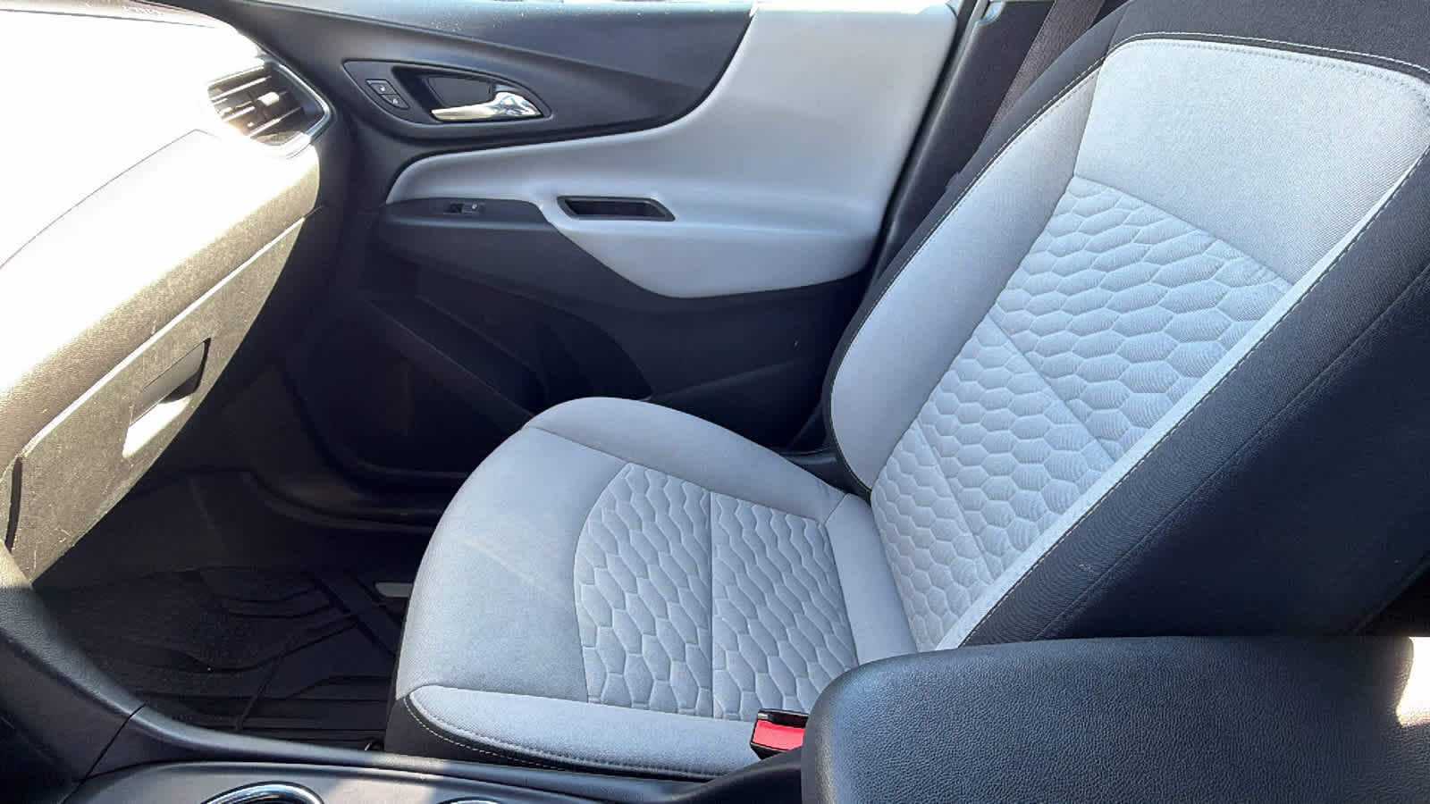 Thumbnail: 2020 Chevrolet Equinox - 12