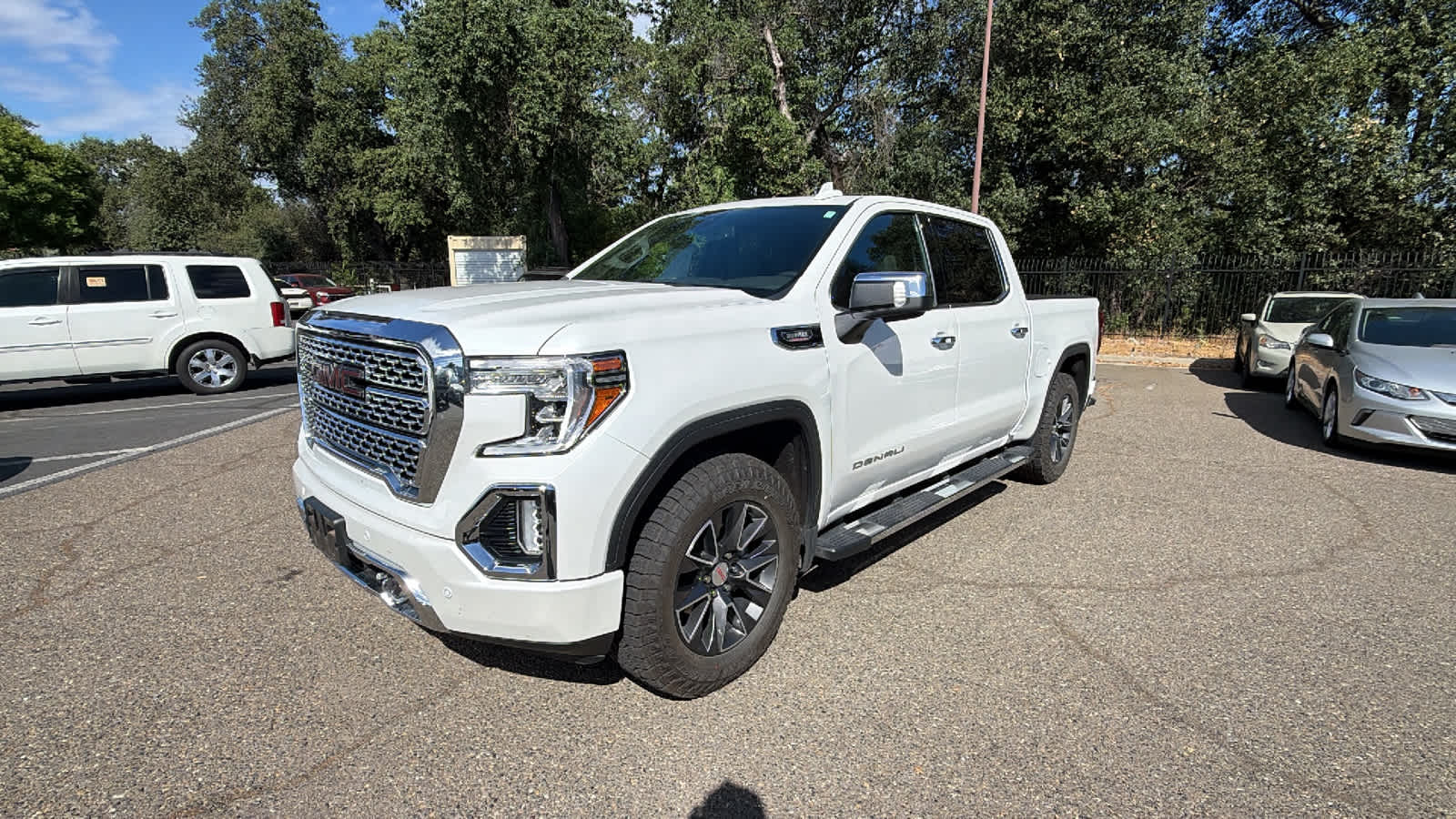 2021 GMC Sierra 4WD Crew Cab Short Box Denali's photo