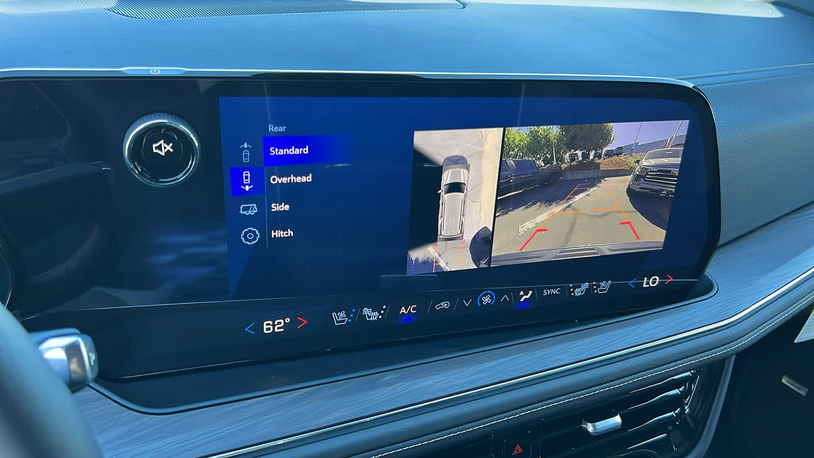 Thumbnail: 2025 Chevrolet Tahoe - 16