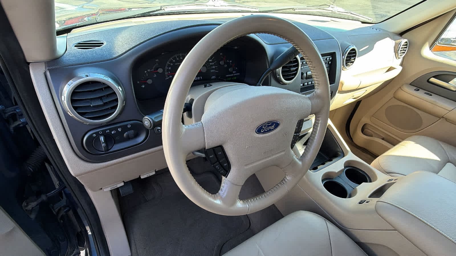 Thumbnail: 2003 Ford Expedition - 10