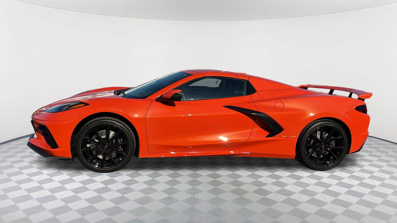 2027 Chevrolet Corvette 2LT - Photo 8
