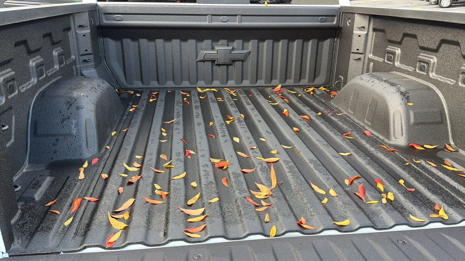 Thumbnail: 2026 Chevrolet Silverado 1500 - 27