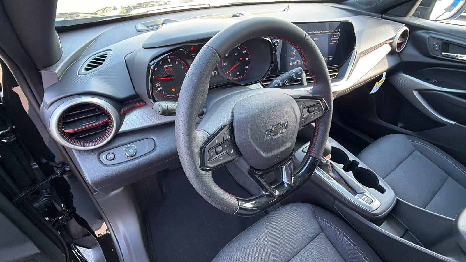 Thumbnail: 2026 Chevrolet Trax - 10