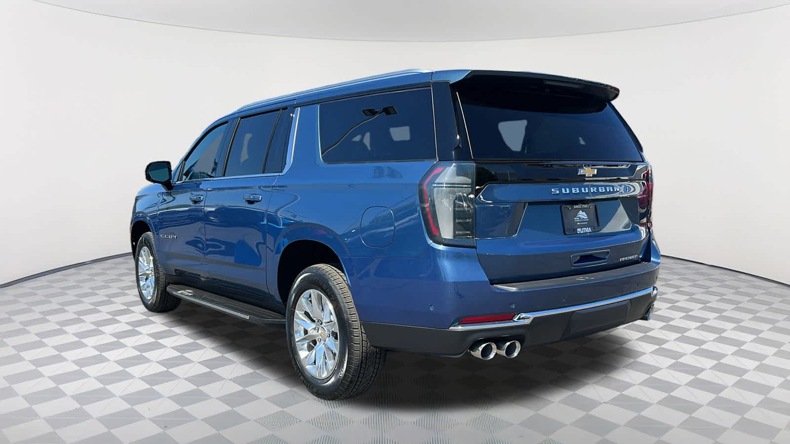 Thumbnail: 2025 Chevrolet Suburban - 7