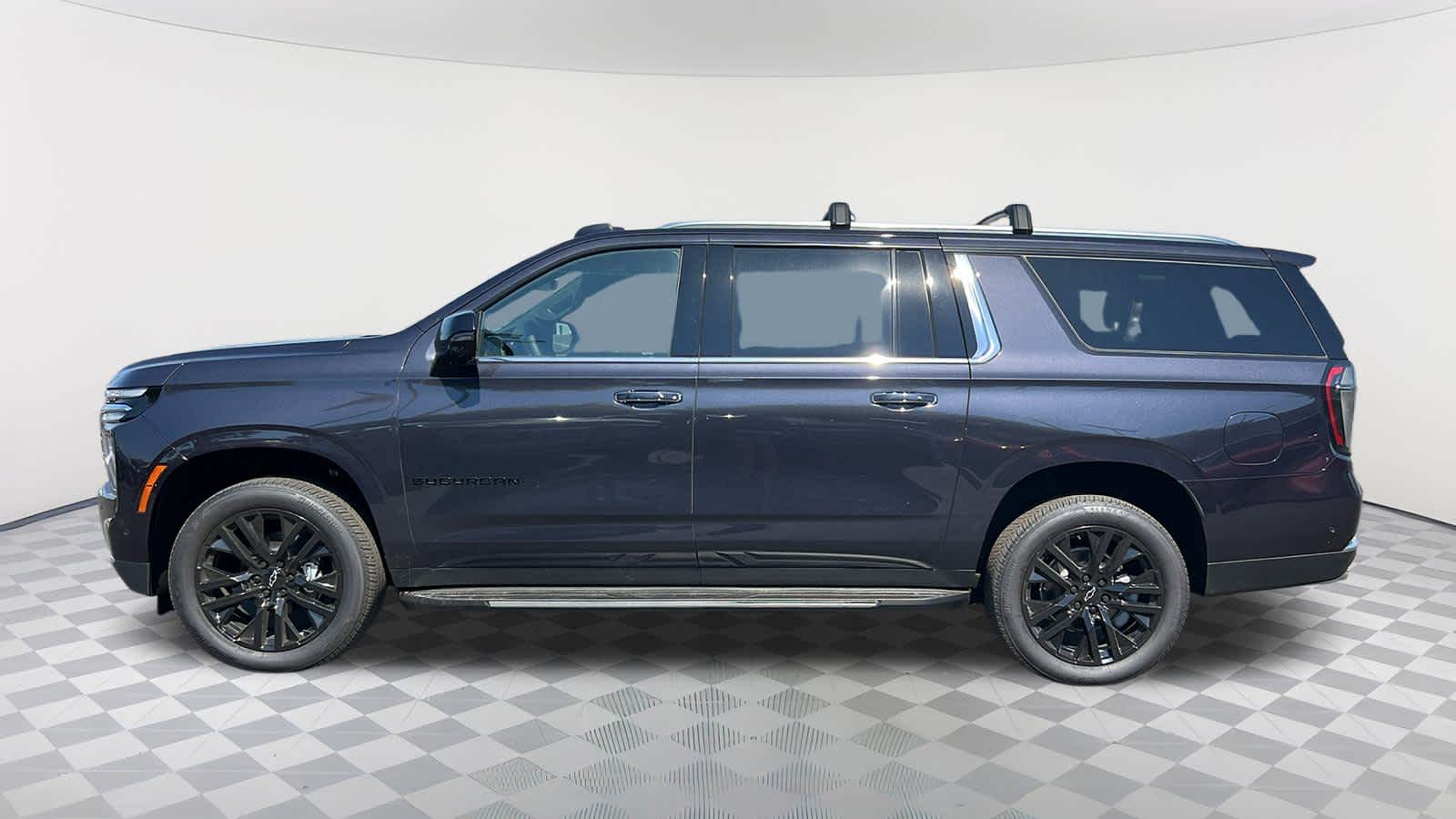 Thumbnail: 2025 Chevrolet Suburban - 8