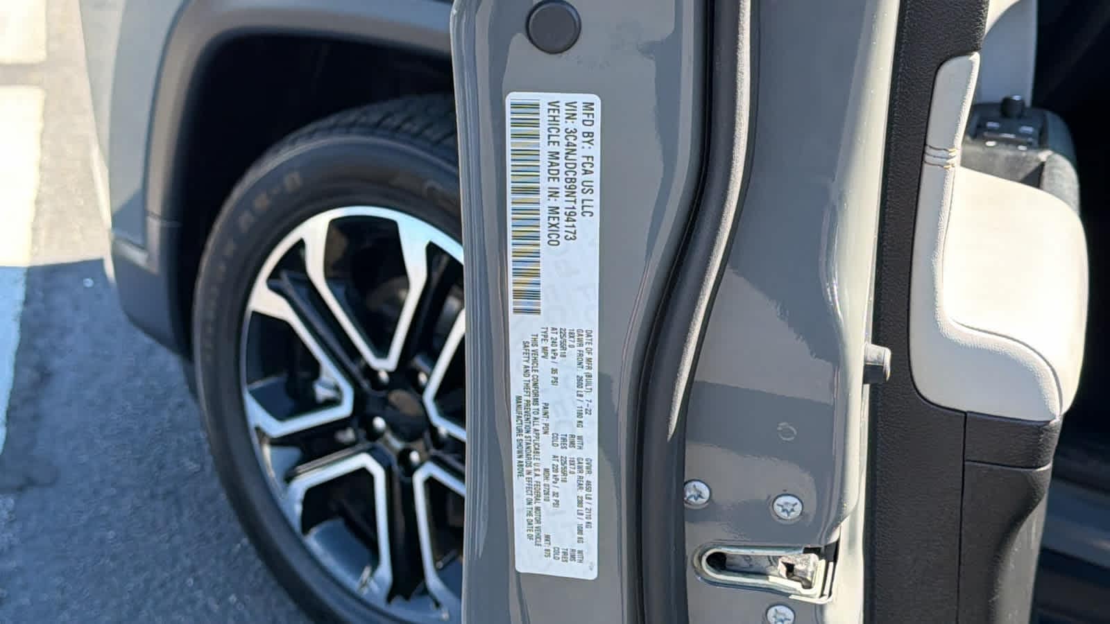 Thumbnail: 2022 Jeep Compass - 30