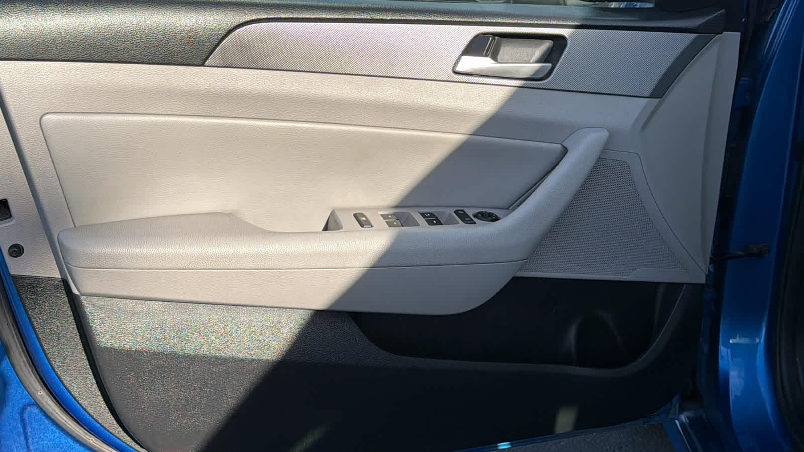 Thumbnail: 2018 Hyundai Sonata - 23