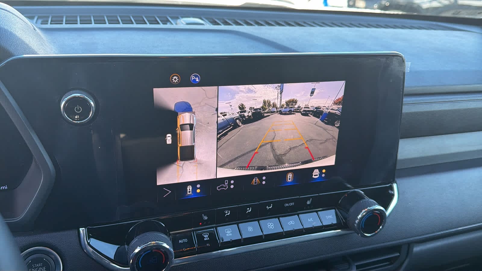 Thumbnail: 2025 Chevrolet Colorado - 16