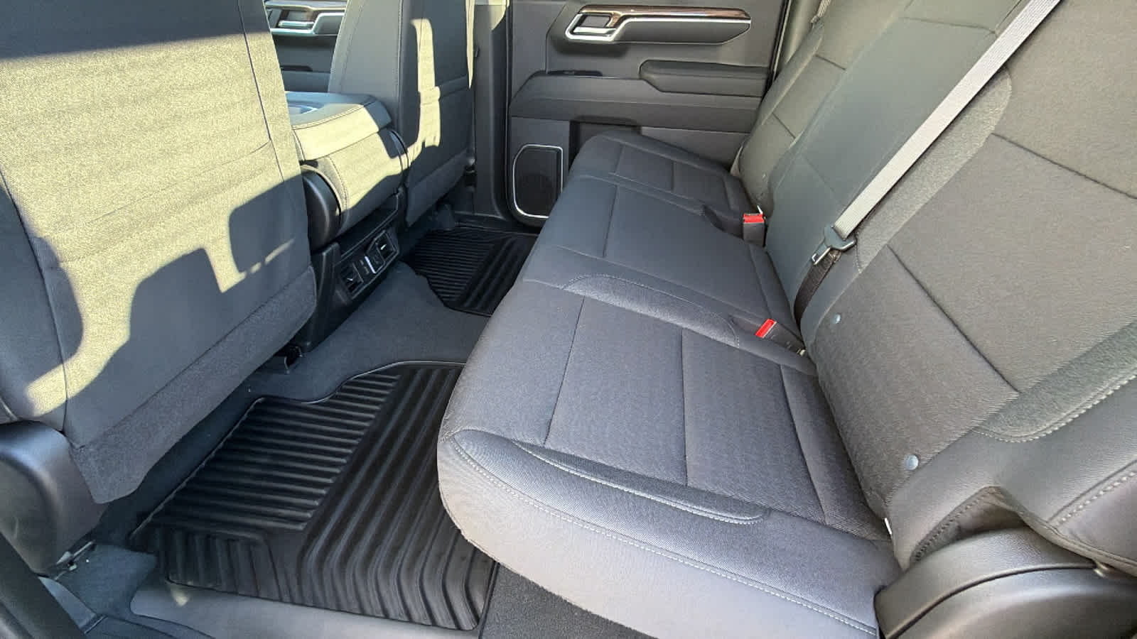 Thumbnail: 2026 Chevrolet Silverado 1500 - 24