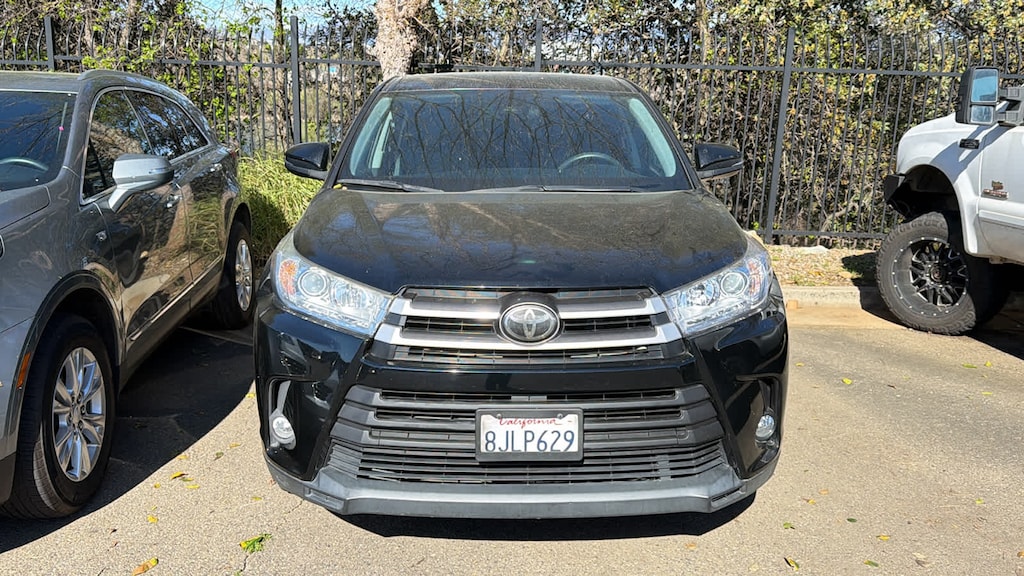 Used 2019 Toyota Highlander LE