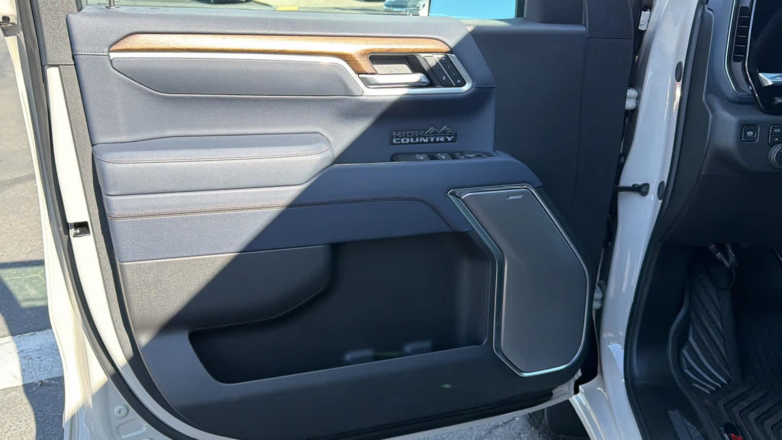 Thumbnail: 2026 Chevrolet Silverado 1500 - 23