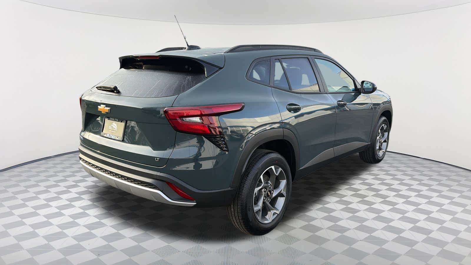 Thumbnail: 2026 Chevrolet Trax - 5