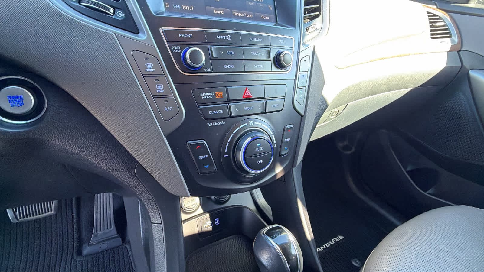 Thumbnail: 2017 Hyundai Santa Fe - 14