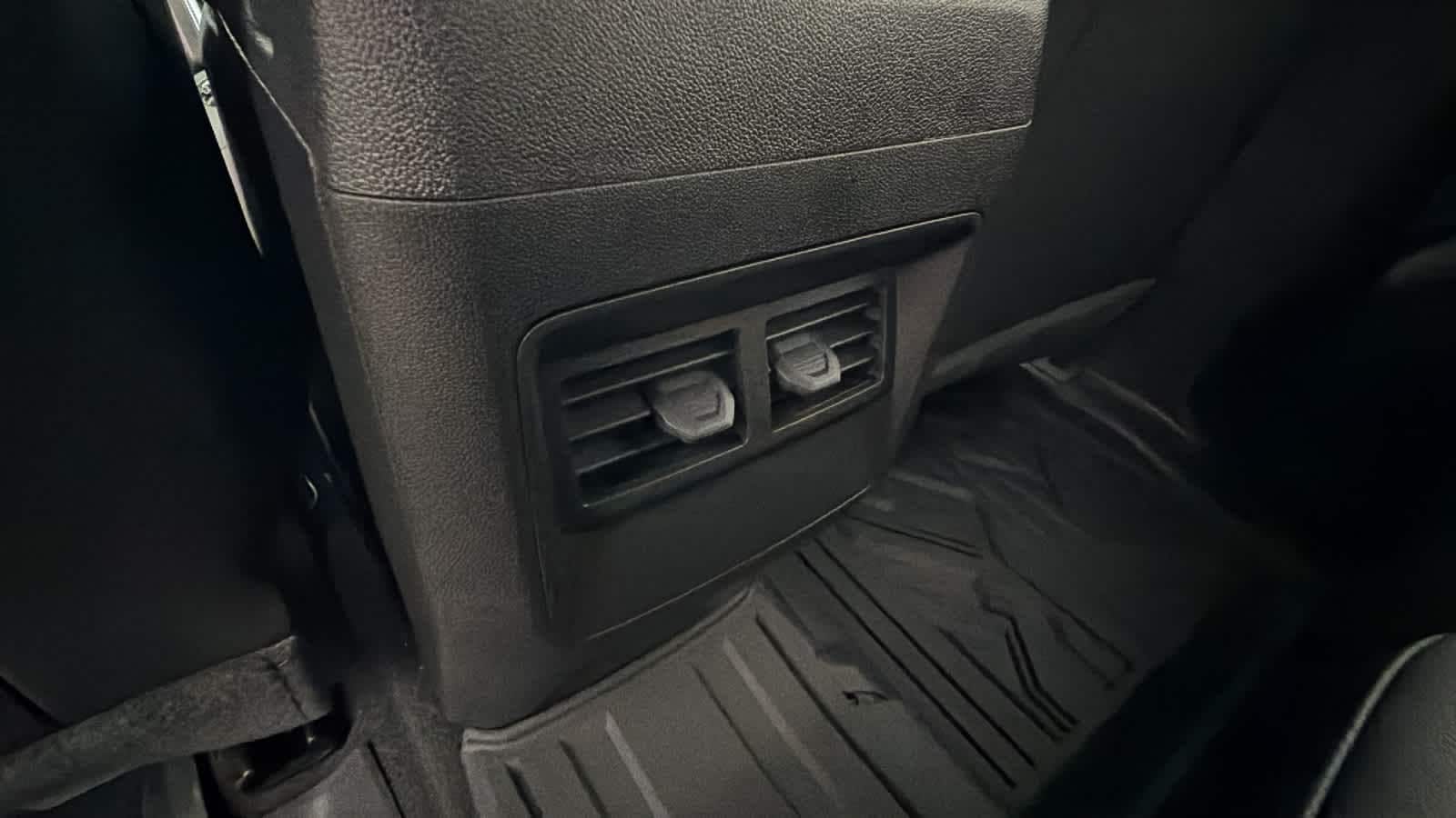 Thumbnail: 2026 Chevrolet Colorado - 25