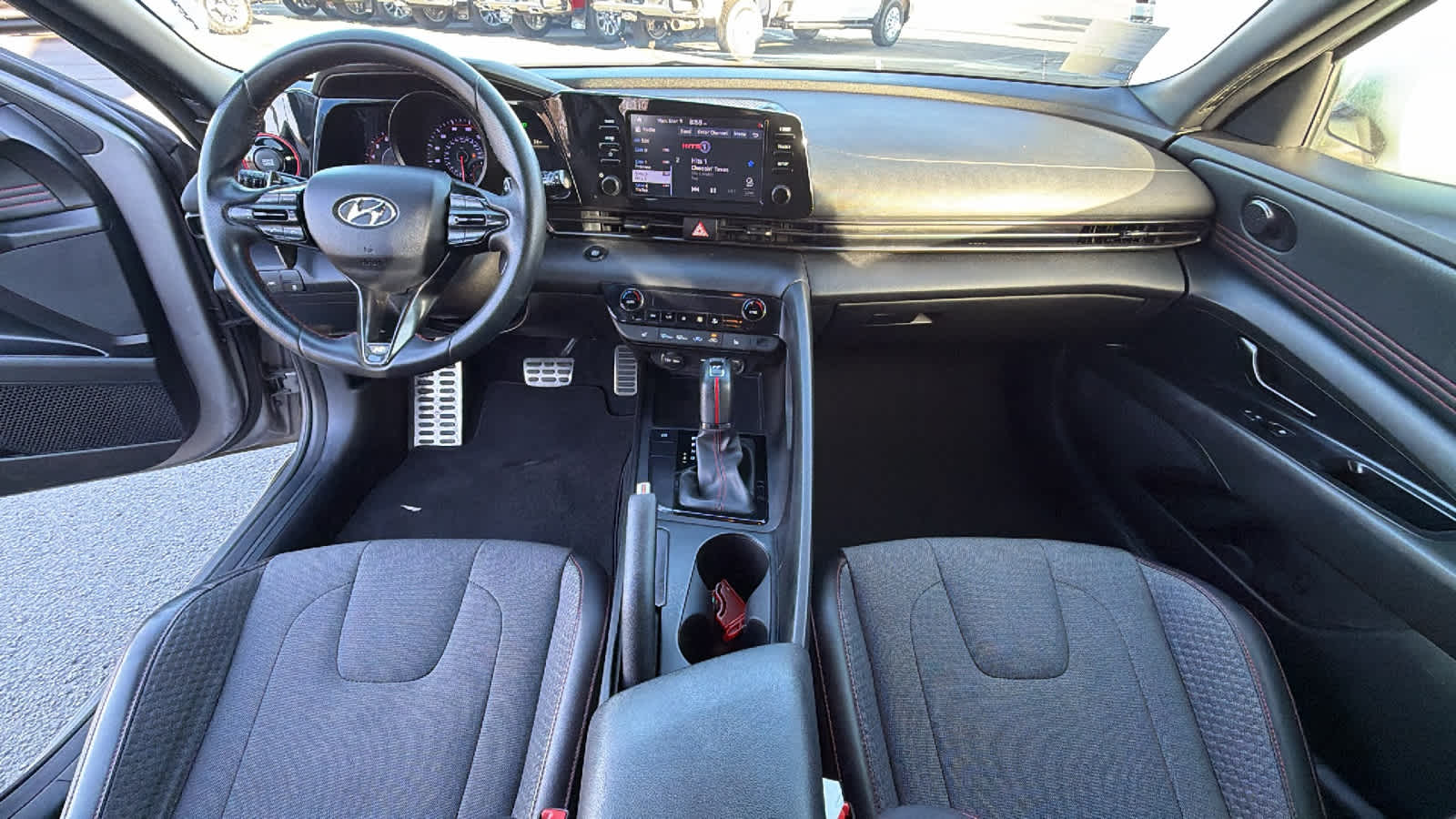 Thumbnail: 2022 Hyundai Elantra - 26