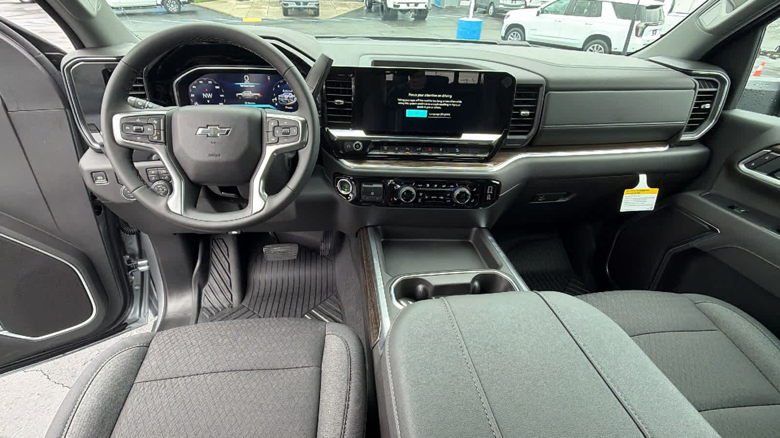 Thumbnail: 2026 Chevrolet Silverado 3500 - 26