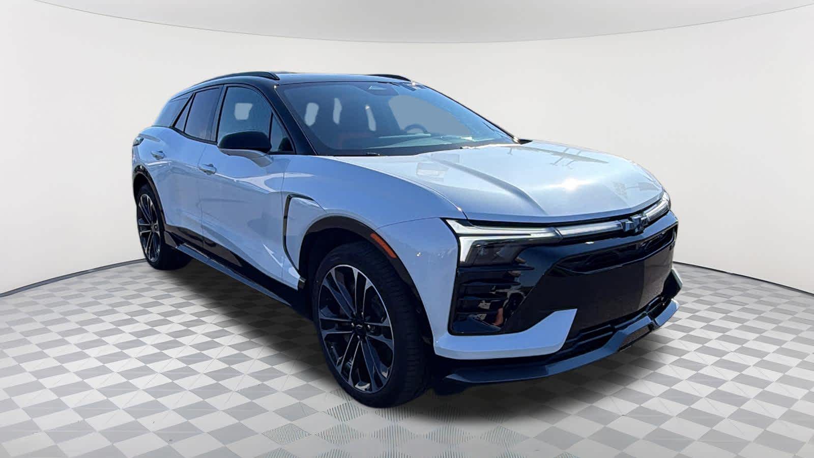 Thumbnail: 2026 Chevrolet Blazer EV - 3