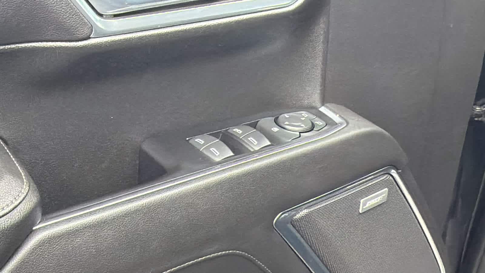 Thumbnail: 2022 Chevrolet Silverado 1500 - 22