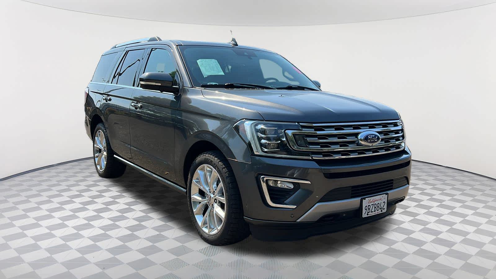 Thumbnail: 2018 Ford Expedition - 3