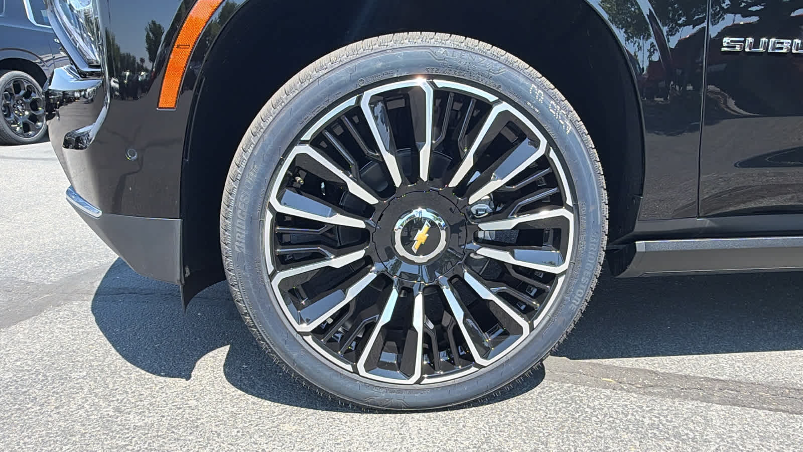 2026 Chevrolet Suburban High Country - Photo 9