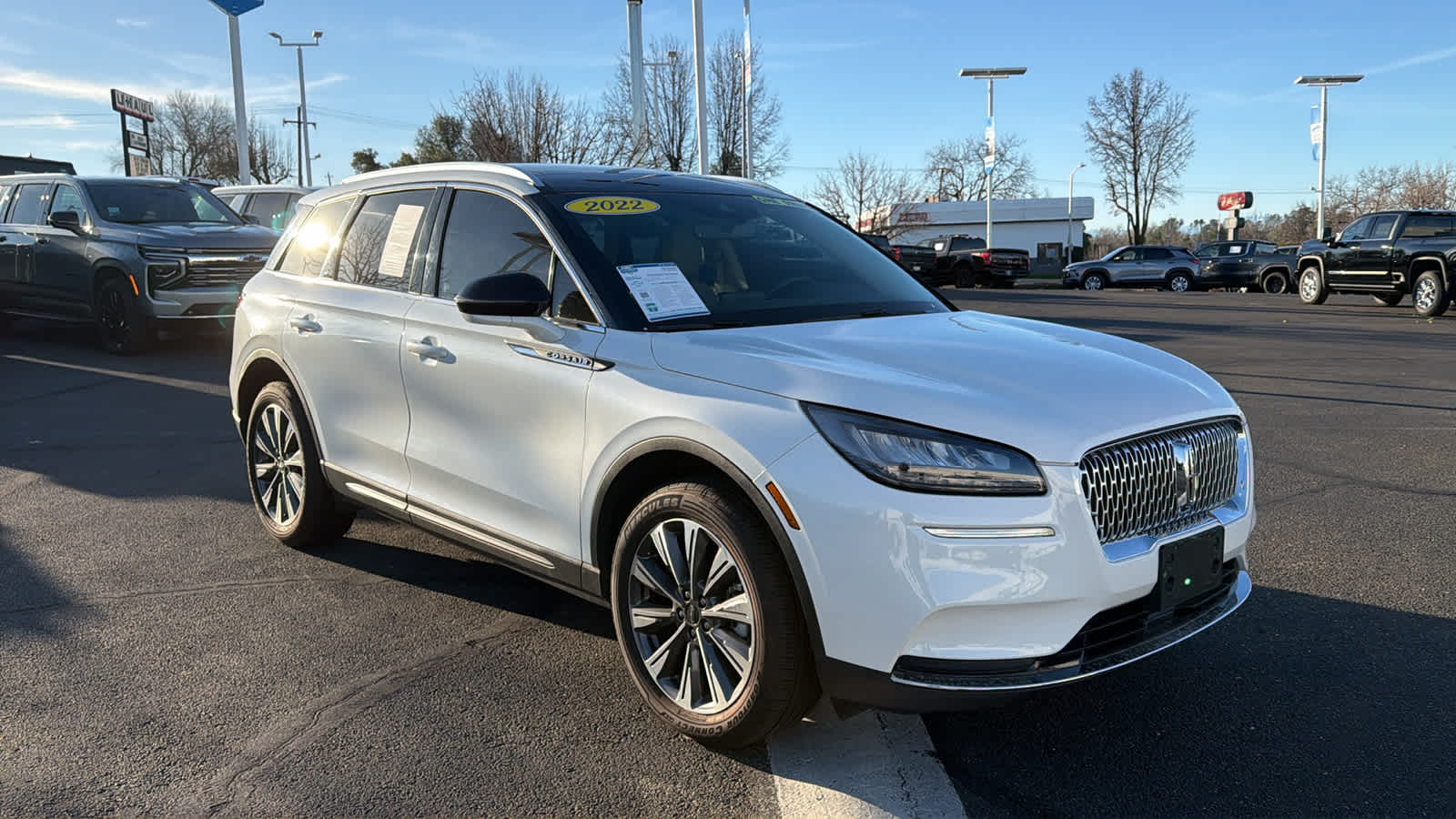 Thumbnail: 2022 Lincoln Corsair - 3