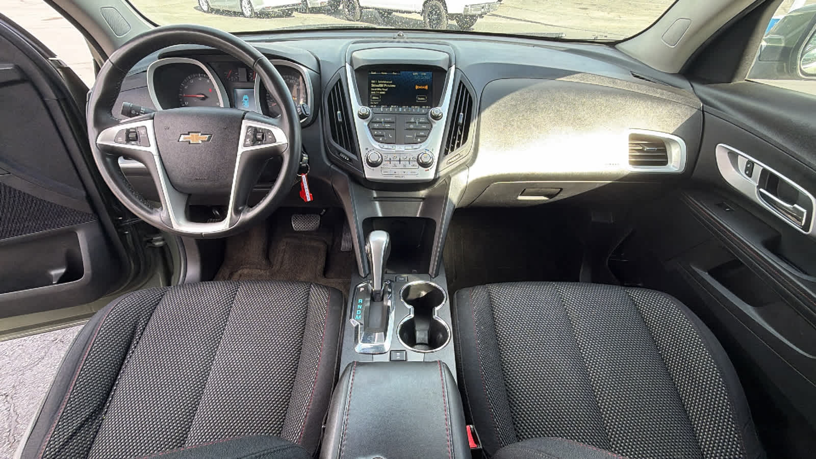 Thumbnail: 2015 Chevrolet Equinox - 26