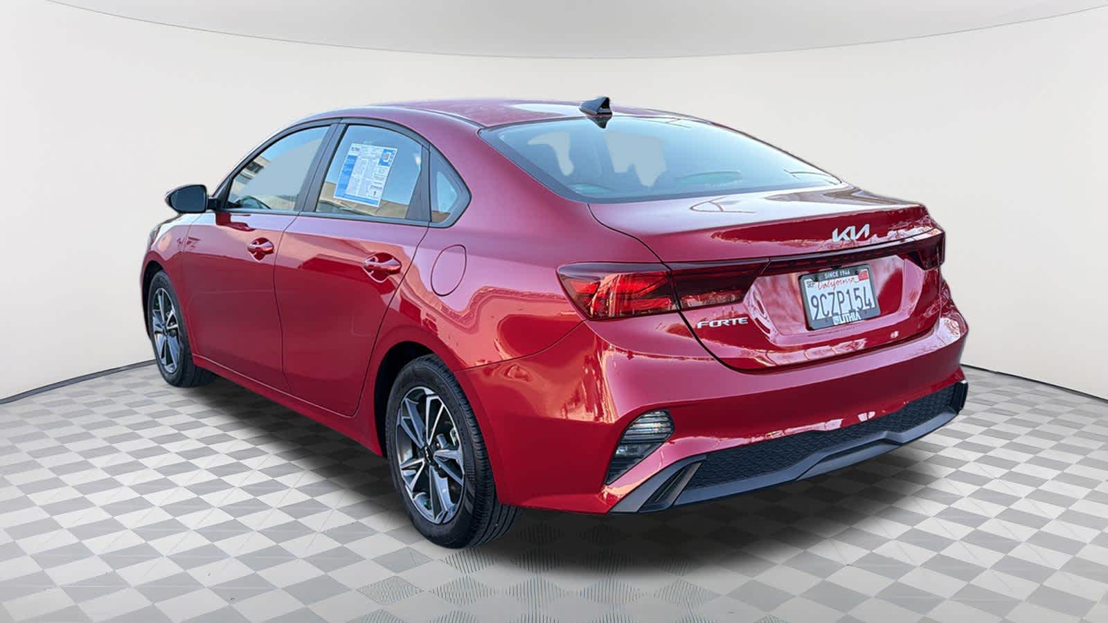 Thumbnail: 2023 Kia Forte - 7