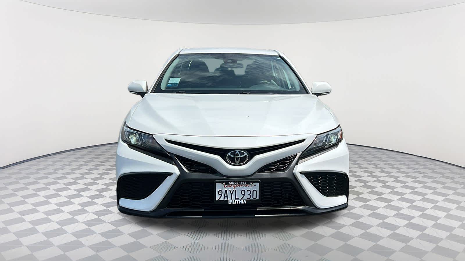 Used 2022 Toyota Camry SE with VIN 4T1G11AK4NU052244 for sale in Redding, CA