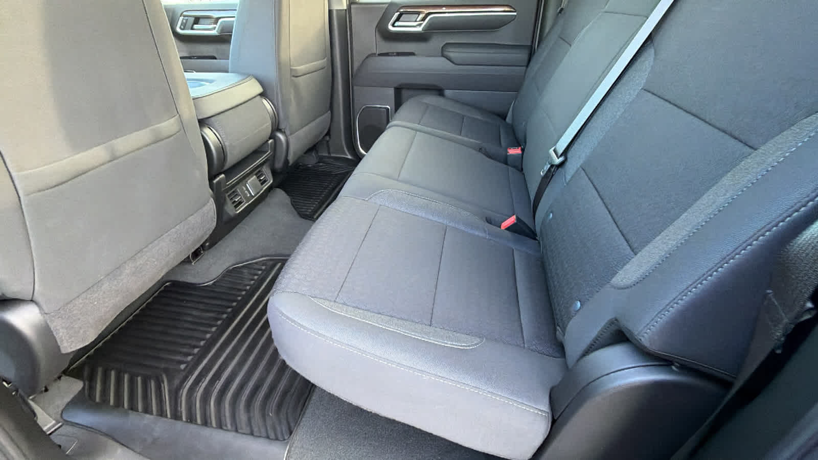 Thumbnail: 2026 Chevrolet Silverado 1500 - 24