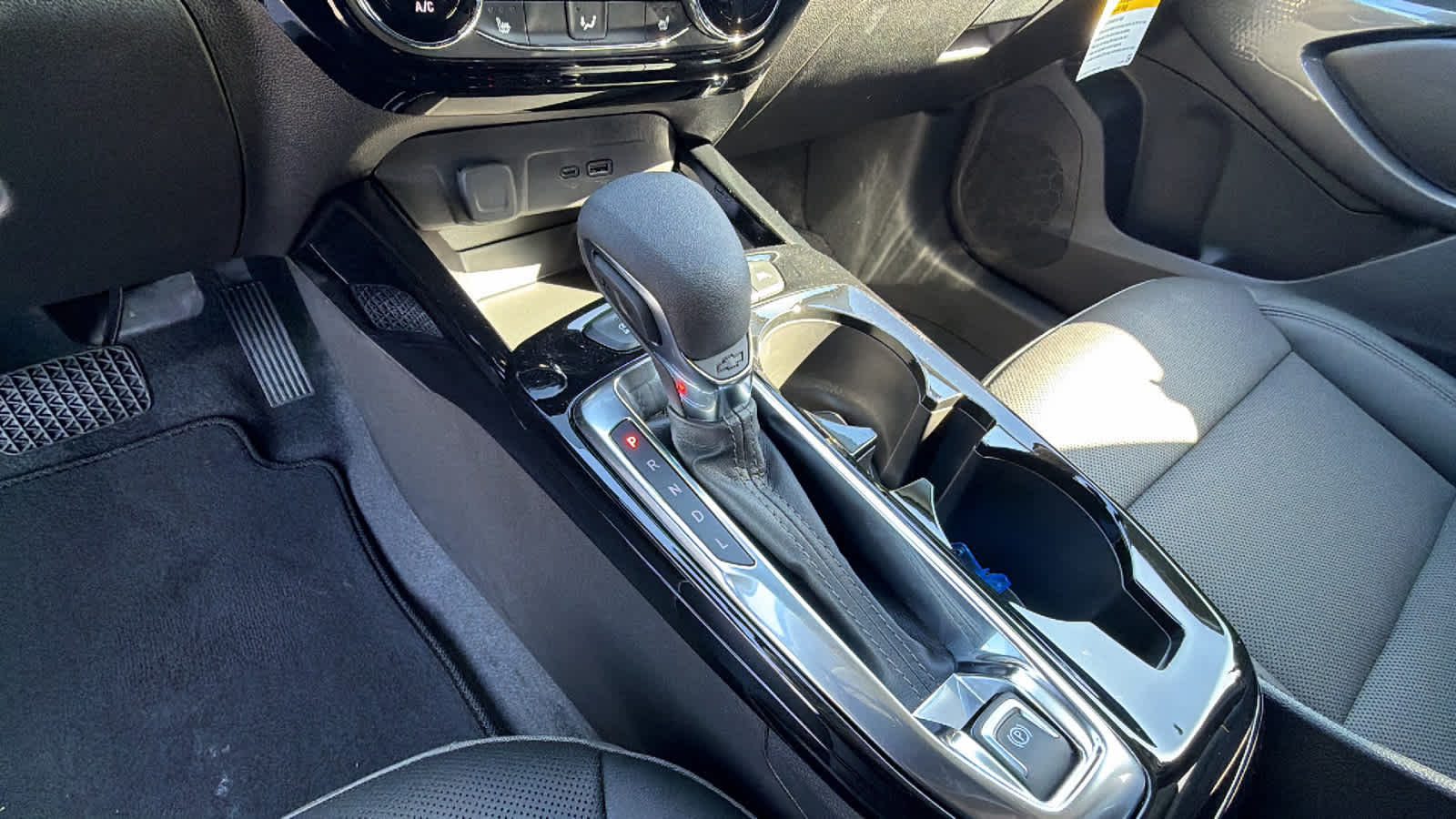 Thumbnail: 2026 Chevrolet Trax - 13