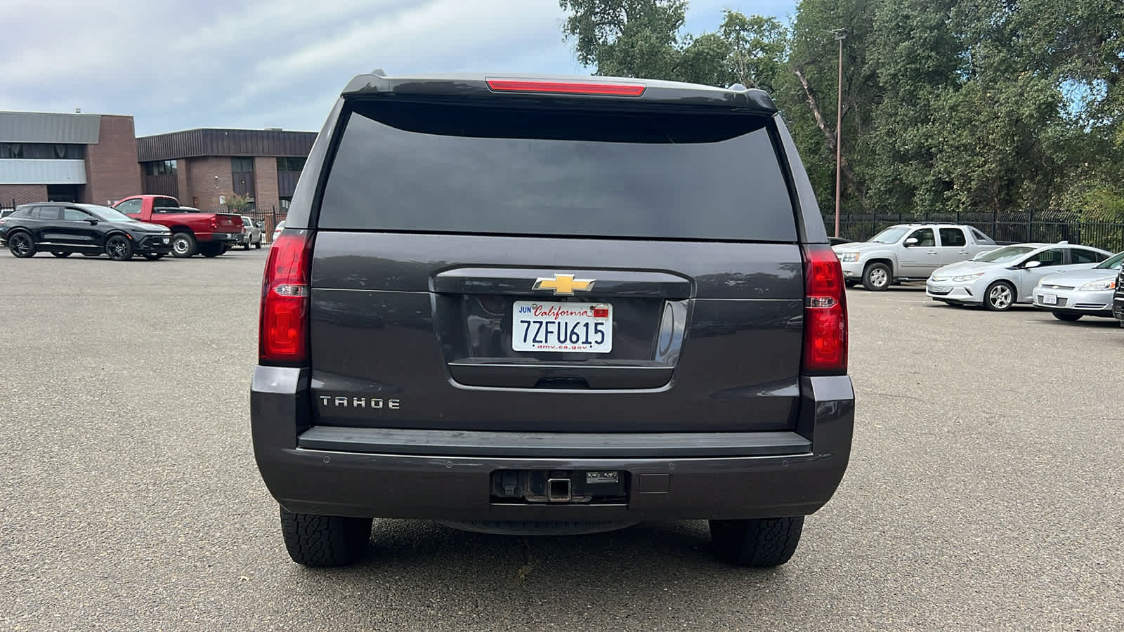 Thumbnail: 2017 Chevrolet Tahoe - 6