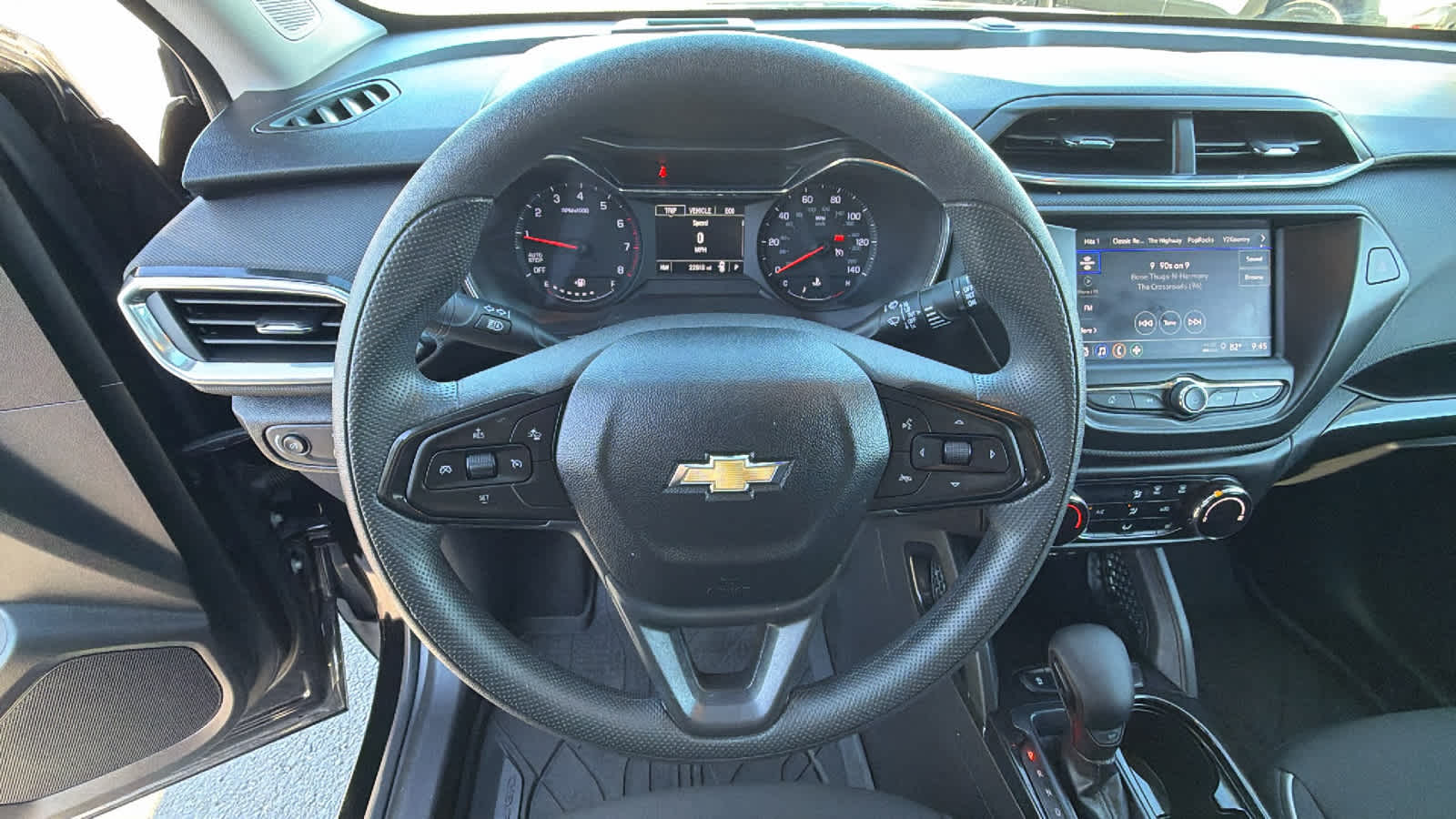 Thumbnail: 2023 Chevrolet TrailBlazer - 18