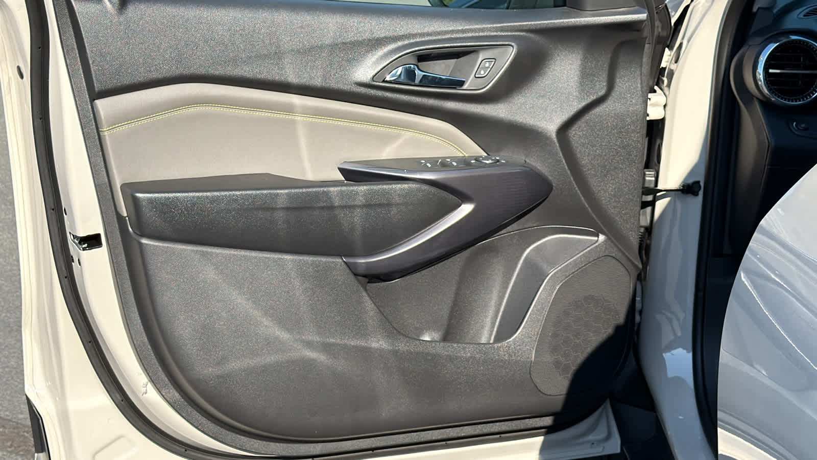 2026 Chevrolet Trax Activ - Photo 23