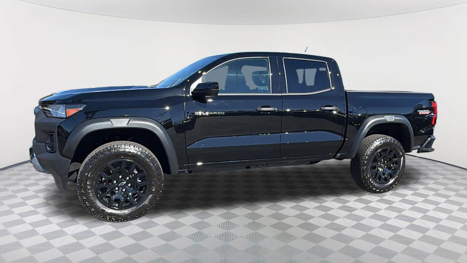2026 Chevrolet Colorado Trail Boss - Photo 8