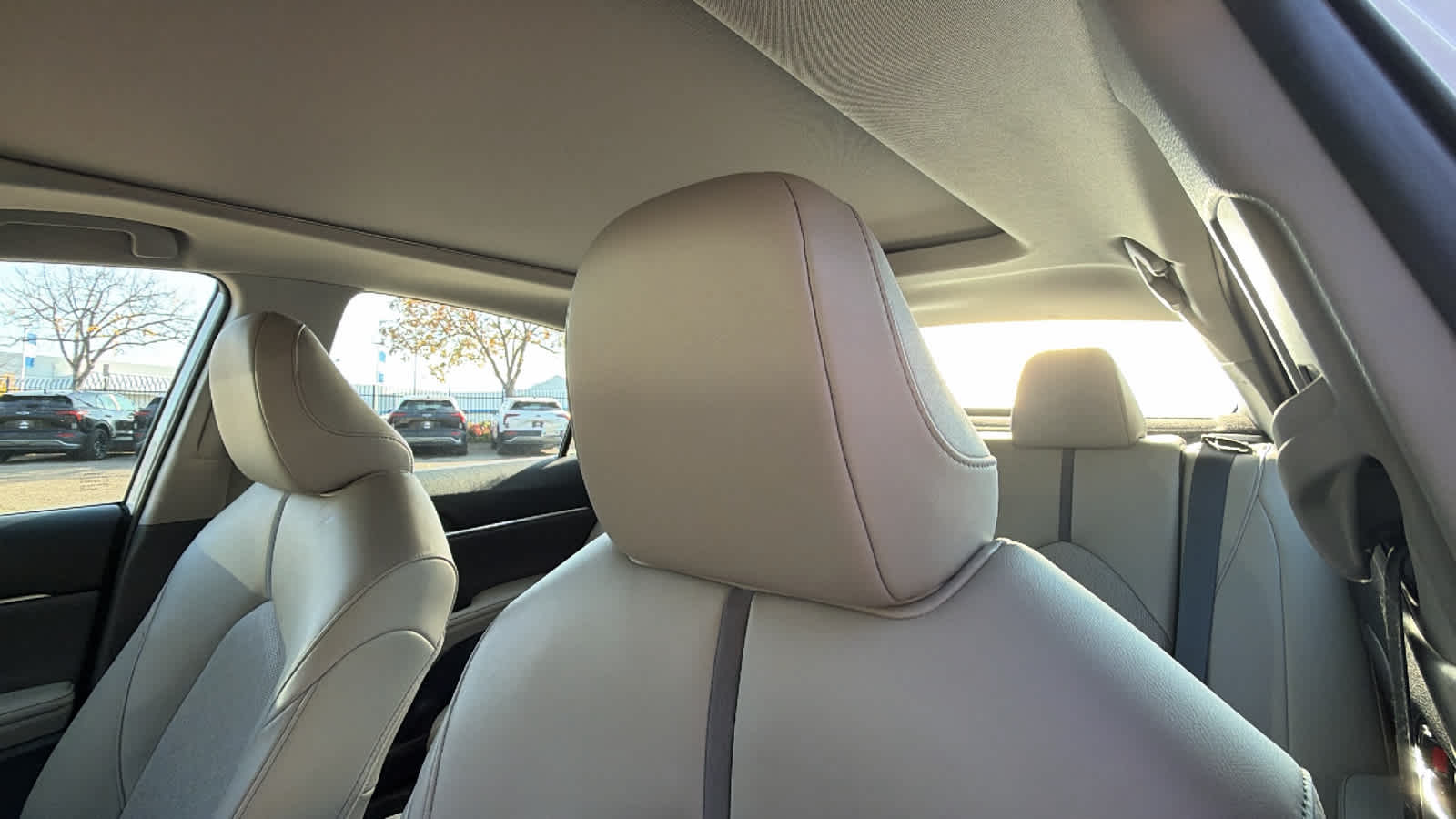 Thumbnail: 2022 Toyota Camry - 11