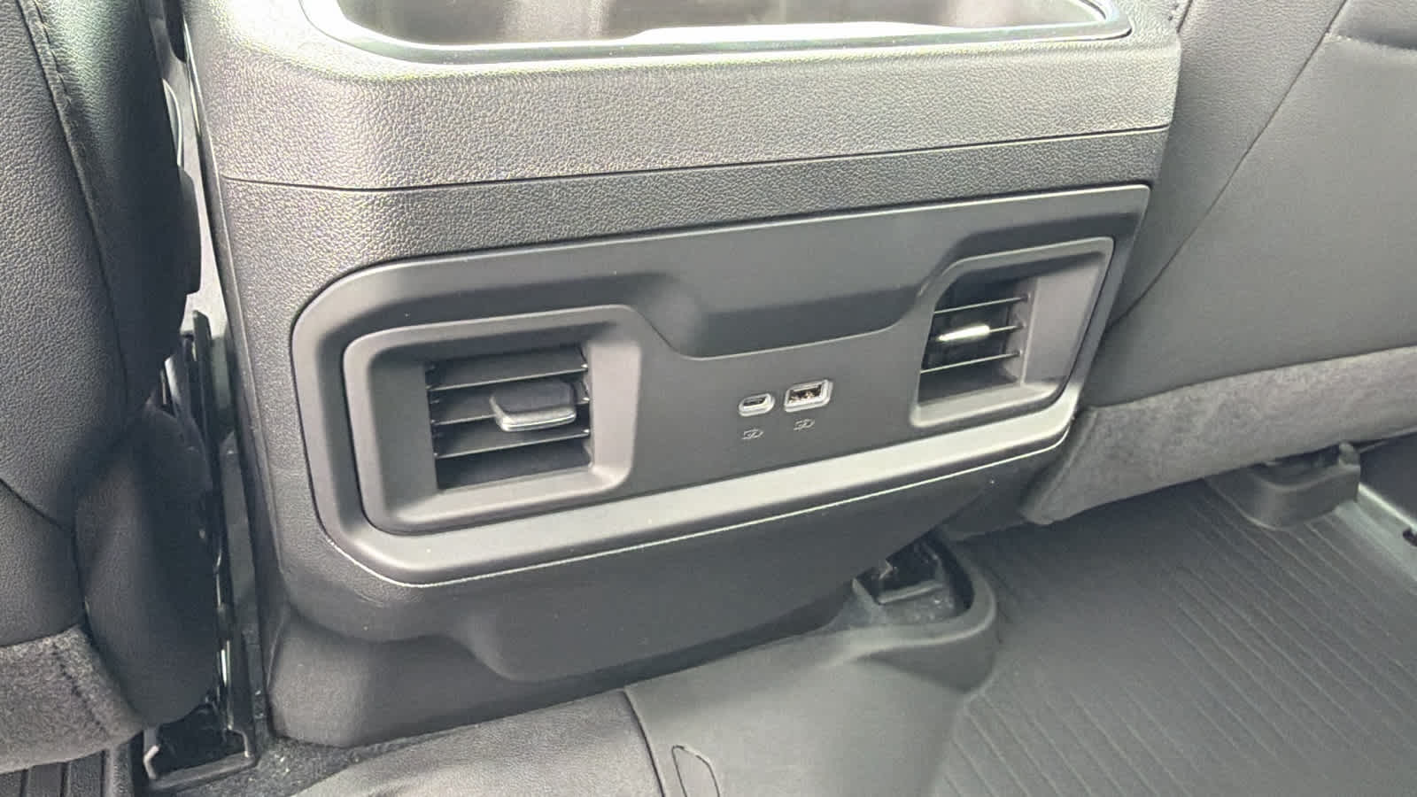 2026 Chevrolet Silverado 3500 HD LT - Photo 25