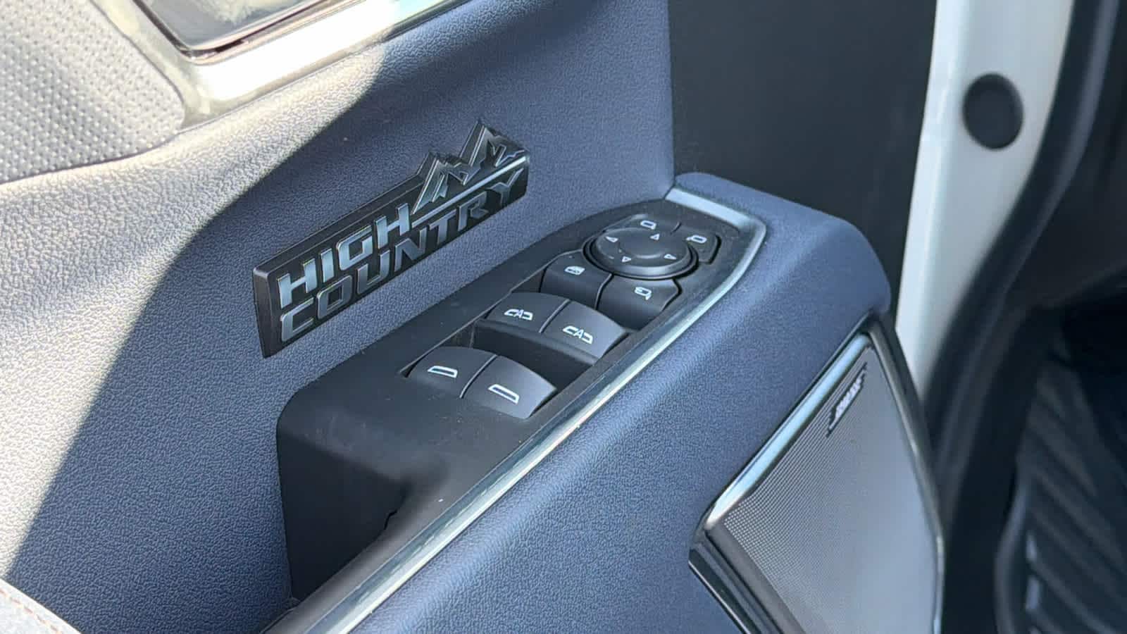Thumbnail: 2026 Chevrolet Silverado 1500 - 22