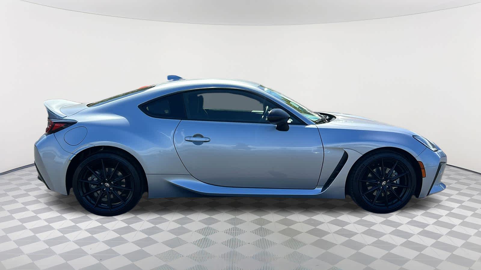 Thumbnail: 2022 Toyota GR86 - 4