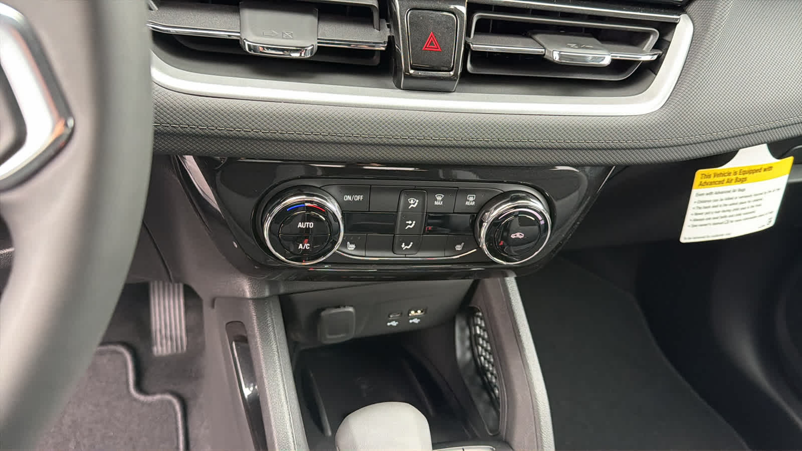 Thumbnail: 2026 Chevrolet TrailBlazer - 14