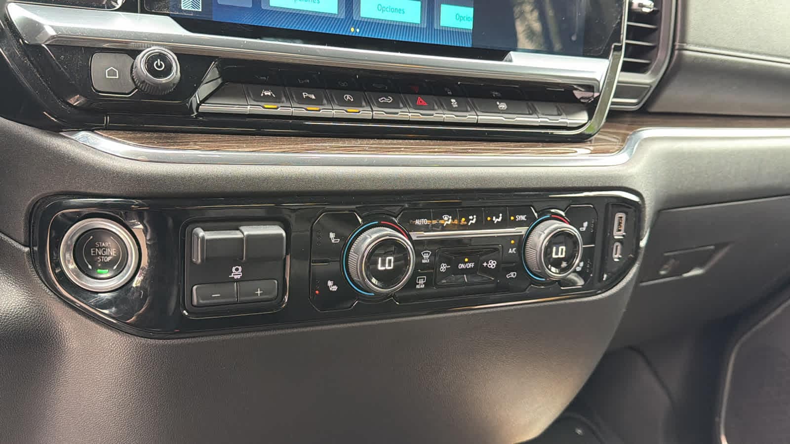 Thumbnail: 2023 Chevrolet Silverado 1500 - 10