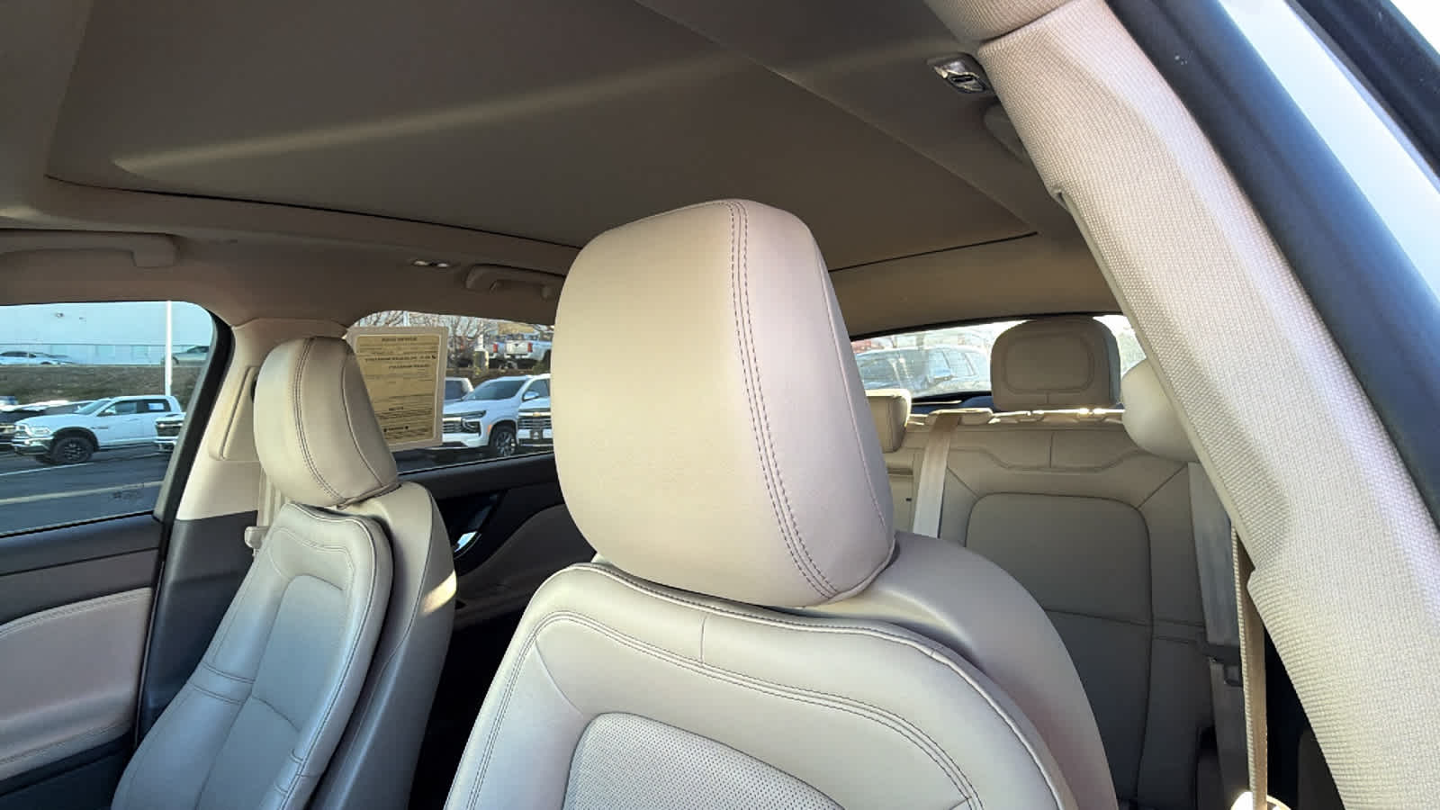 Thumbnail: 2022 Lincoln Corsair - 11