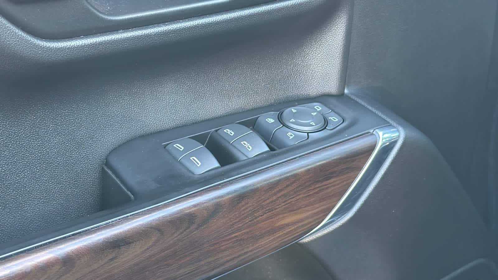 Thumbnail: 2019 GMC Sierra 1500 - 22